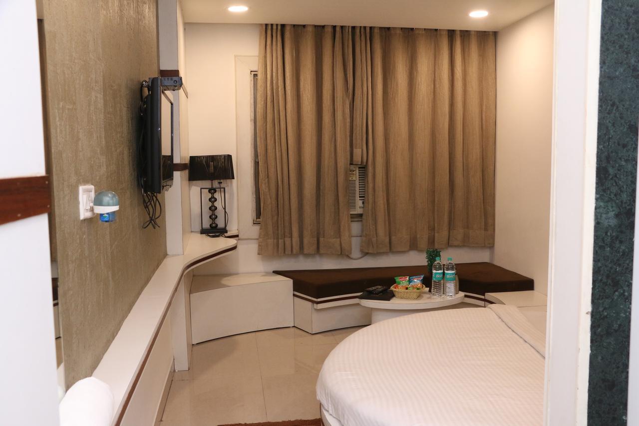 Hotel Shalimar Deluxe Bhopal Buitenkant foto