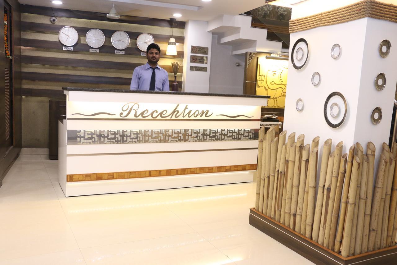 Hotel Shalimar Deluxe Bhopal Buitenkant foto